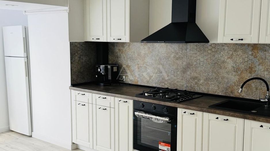 Apartament cu 2 camere decomandate, renovat, Plopilor, Cluj-Napoca. - Poză 5