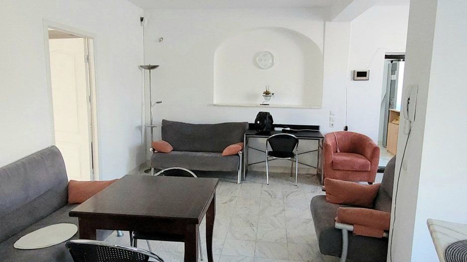 Apartament 5 camere, 250mp, vilă stradală, centrală proprie Dna. Ghica - Poză 2