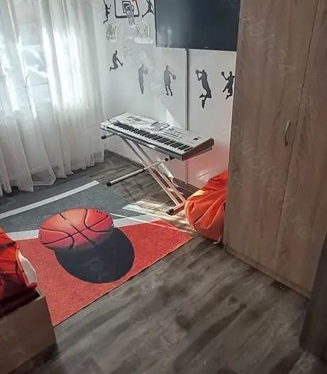 De vânzare apartament 3 camere – Focșani, Str. Lupeni nr. 8 - Poză 4