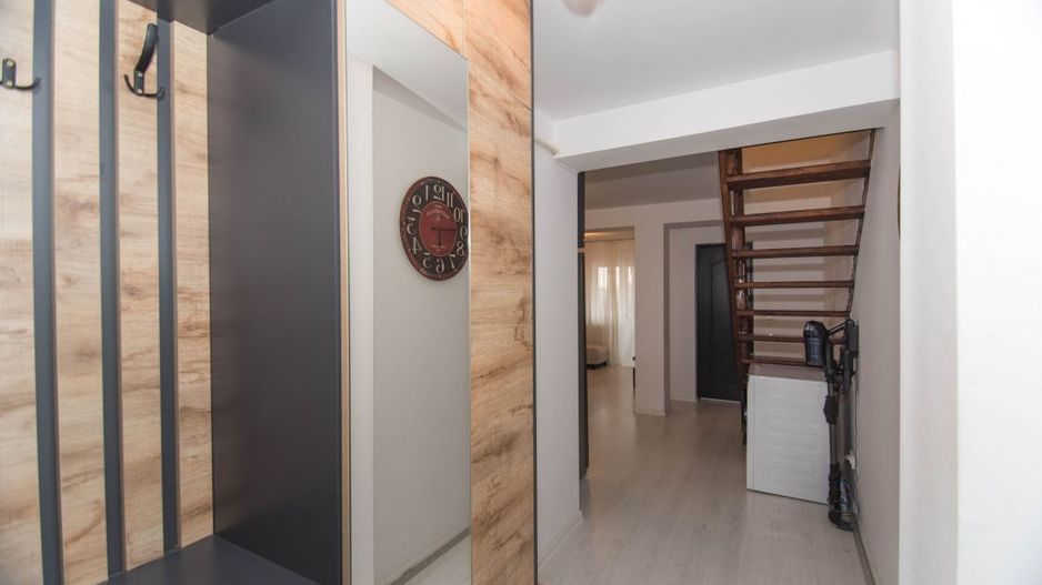 APARTAMENT 2 CAMERE - EREMIA - MOBILAT SI UTILAT - - Poză 7