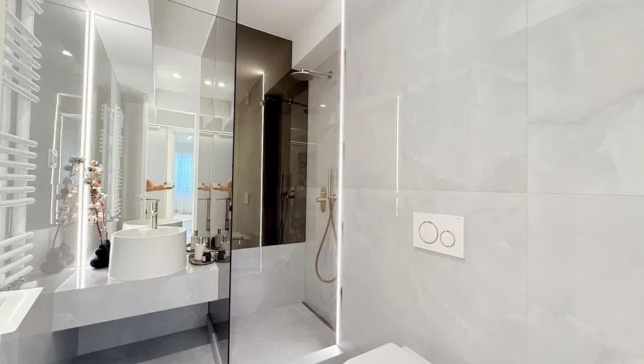 For Rent Spacious 3-Room Apartment | 85 sqm | Cortina North | Parking - Poză 7