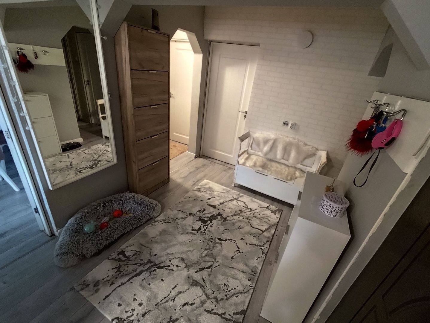 BRASADAS vinde ap 4 cam decomandat Micro 17 etaj 3/4. - Poză 6