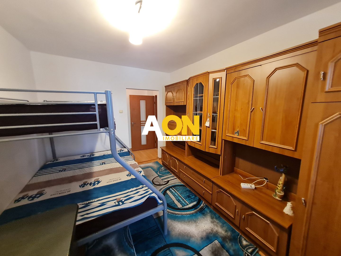 Apartament 3 Camere, Etaj 1, Decomandat, 63 mp, Zona Cetate - Poză 12