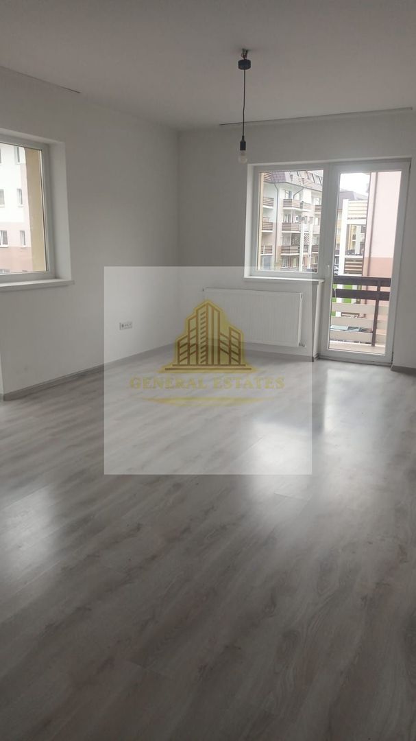 Ap. 3 camere etaj 1 cu parcare - Poză 1