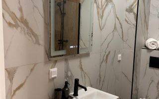 Studio finisat, modern, cu parcare si balcon - Poză 1