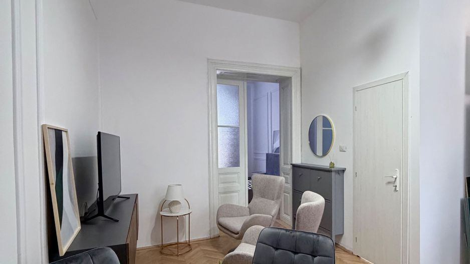 APARTAMENT LA PRIMA INCHIRIERE- ZONA CENTRALA - Poză 1