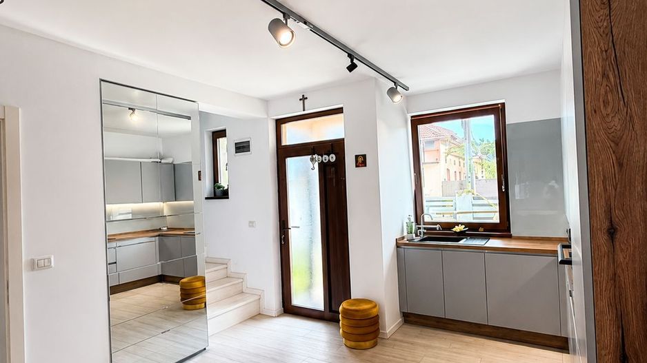 Chișoda | Piscină proprie | Panouri | Mobilată complet - Poză 11