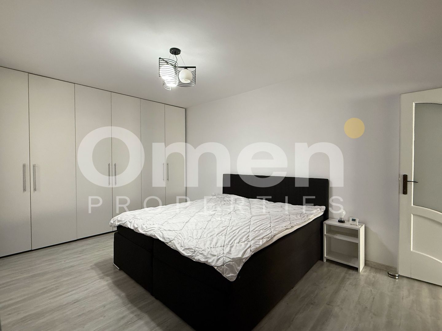 Apartament cu 2 camere decomandat, renovat , etaj 4 Paltinisului - Poză 3