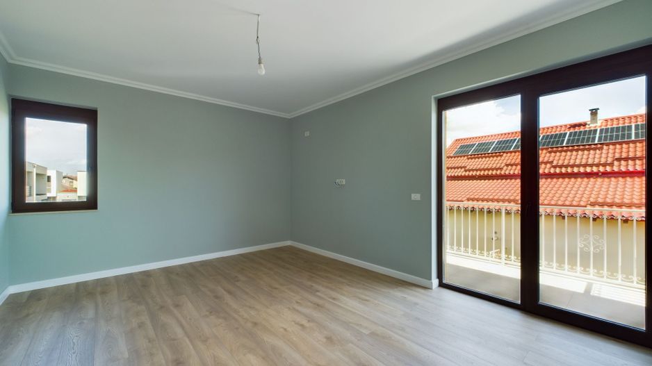 Casă tip duplex Dumbrăvița despărțit prin spațiu tehnic - Poză 12