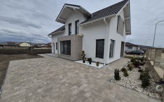 Casa 4 Camere, 138 mp, P+M, Teren 400 mp, Toate Utilitatile, Micesti - Poză 2
