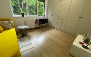 Apartament modern,3 camere, Sub Cetate,Floresti, 2 locuri parcare! - Poză 7