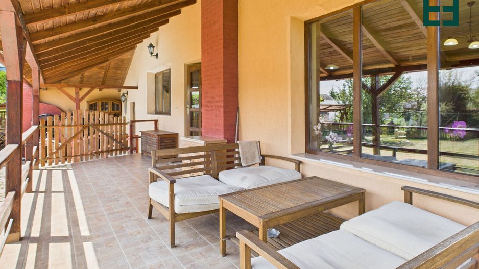 Vilă cu 6 camere - Zona Subcetate - Arad - Poză 34