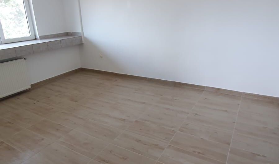 Etaj de inchiriat/ camere+ bai/bucatarie/spalatorie - Poză 5