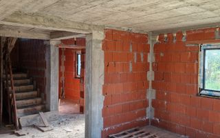 Casa la rosu Falticeni- Cartier Privat - Poză 4