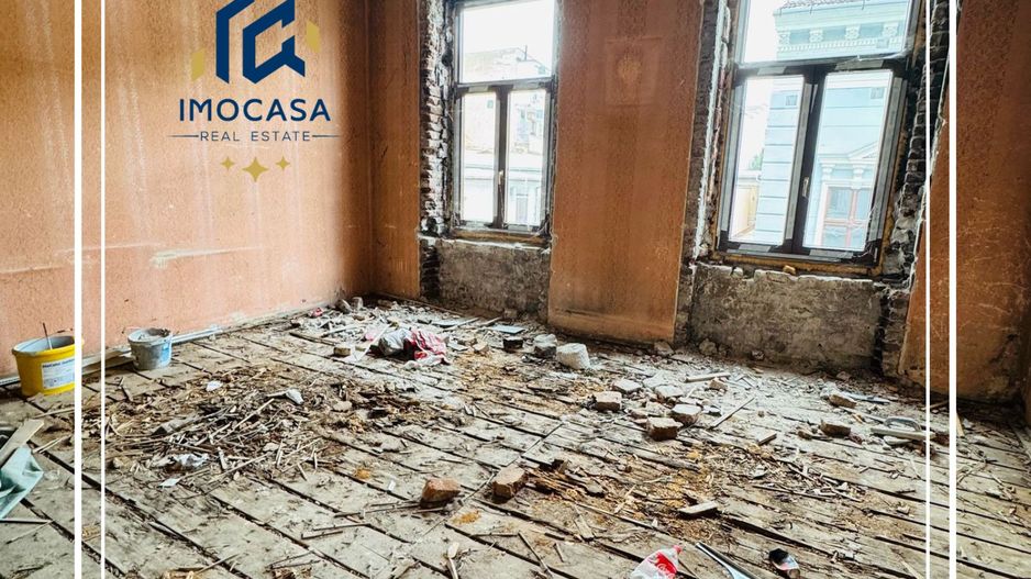 De vanzare Apartament de renovat 4 camere generoase Central Arad - Poză 12