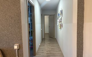 Apartament cu trei camere, zona Straduintei, 95.000€ negociabil - Poză 7