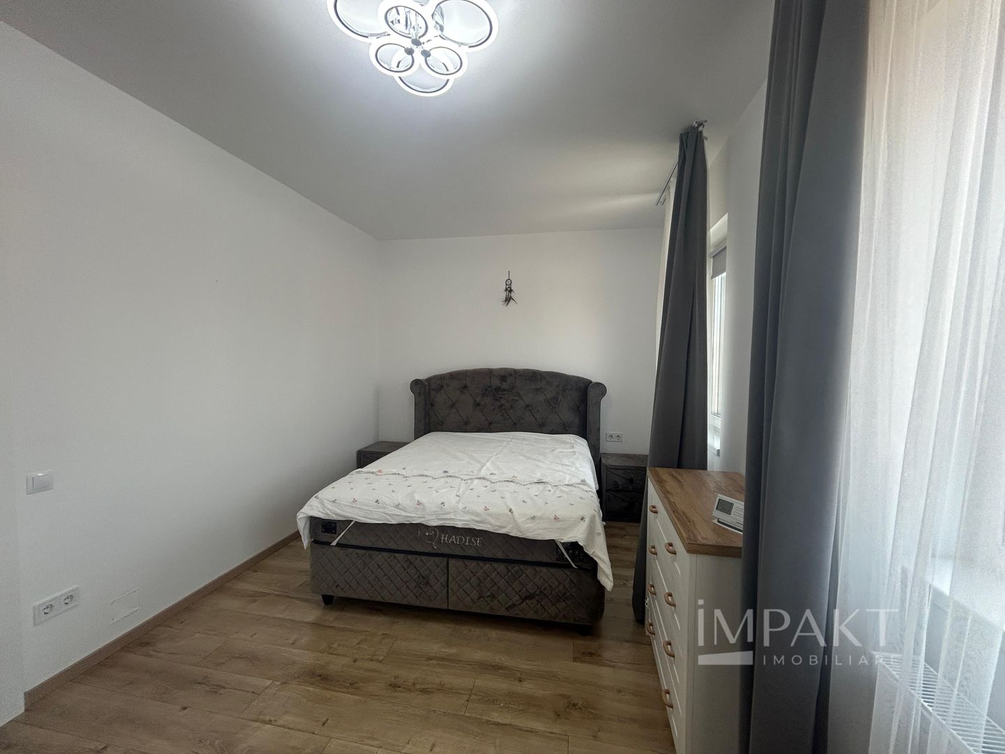 Inchiriere apartament 2 camere, parcare si terasa, zona The Office! - Poză 5