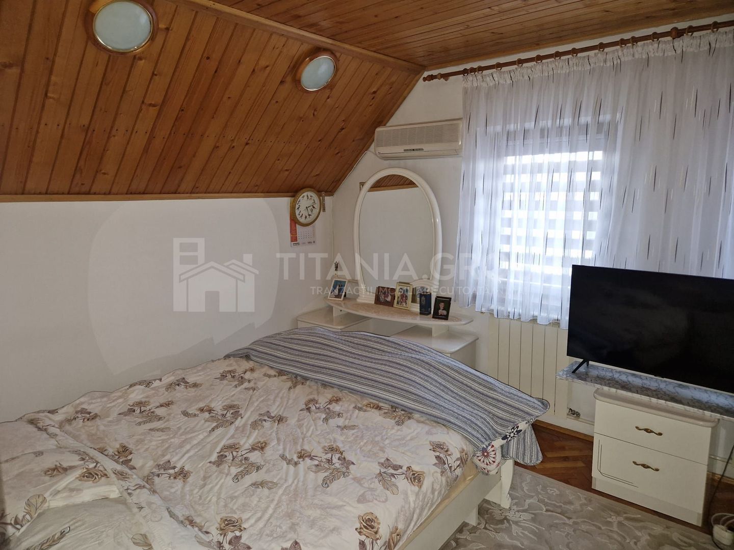 Casă spațioasă, cu teren generos – Alexandria, jud. Teleorman - Poză 6