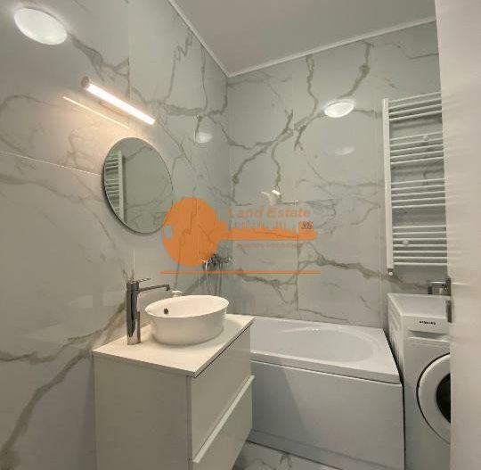 Garsoniera Grozavesti , Centrala propie , Metrou - Poză 3