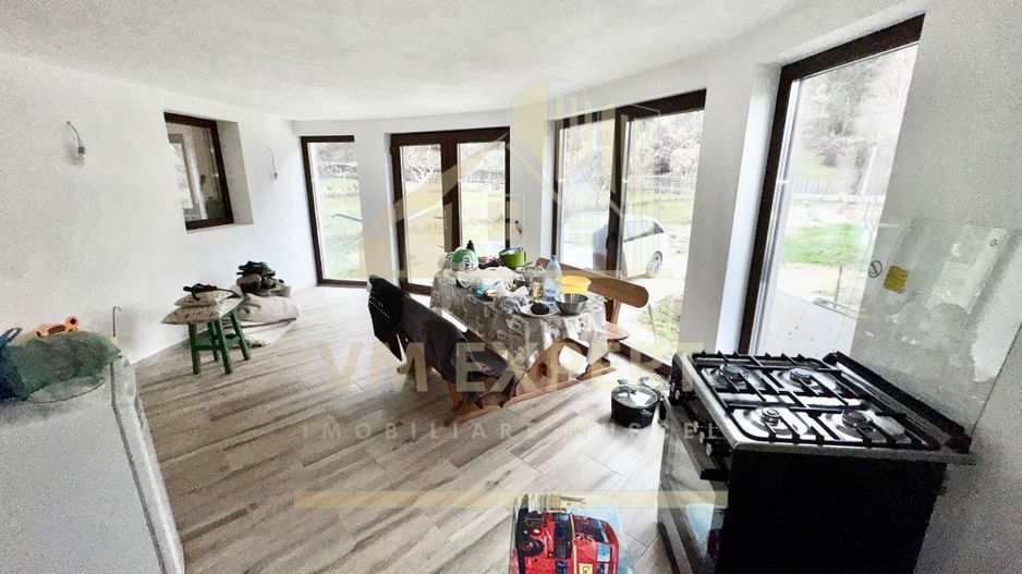 CASĂ 5 CAMERE 252 MP TEREN 1362 MP DRAGOSLAVELE ARGEȘ - Poză 36