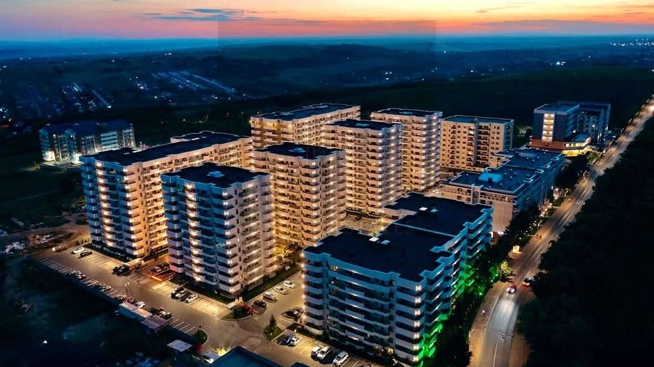 Vânzare apartament cu 2 camere, 67 m.p. - Complexul Royal Town. - Poză 1