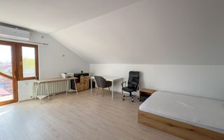 Casă modernă cu 5 camere, garaj și curte mare, mobilată in Corbu - Poză 6