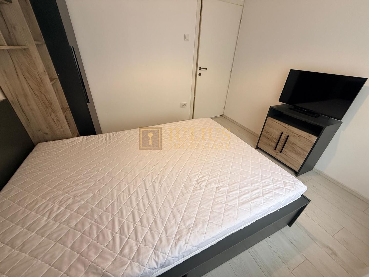 2 dormitoare + 2 bai| apartament spatios 70mp| renovat| Bloc izolat termic| - Poză 17