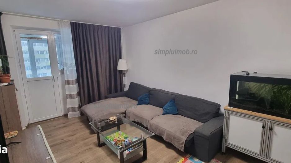 Decomandat Renovat 3 Camere Pantelimon - Poză 1