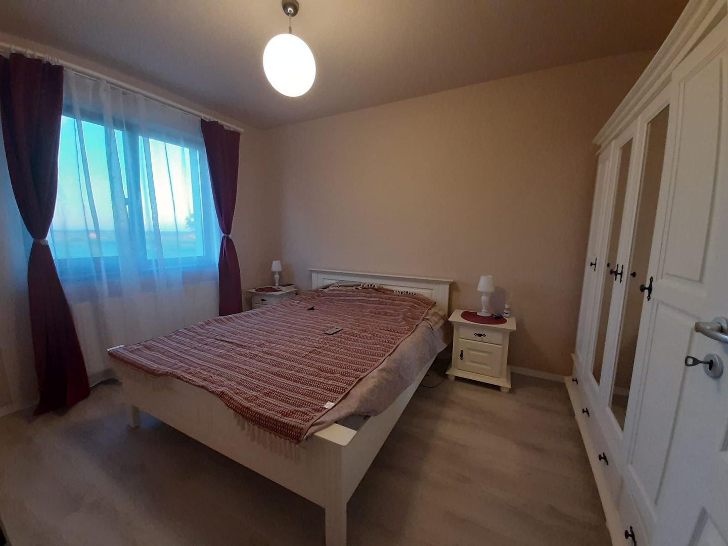 Giroc-UM | 2 Camere | Mobilat si utilat | Loc de parcare - Poză 3