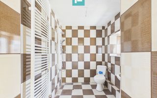 Casă cu 8 camere pentru investiții în Maciova CS - Poză 22