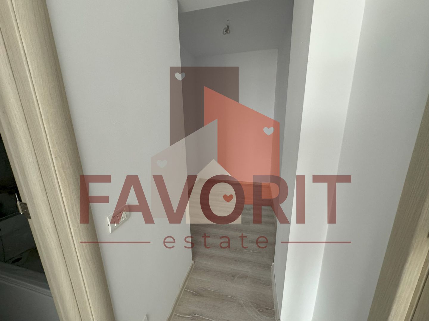 Langa ESO. 73 mp. Bloc nou cu lift. - Poză 8