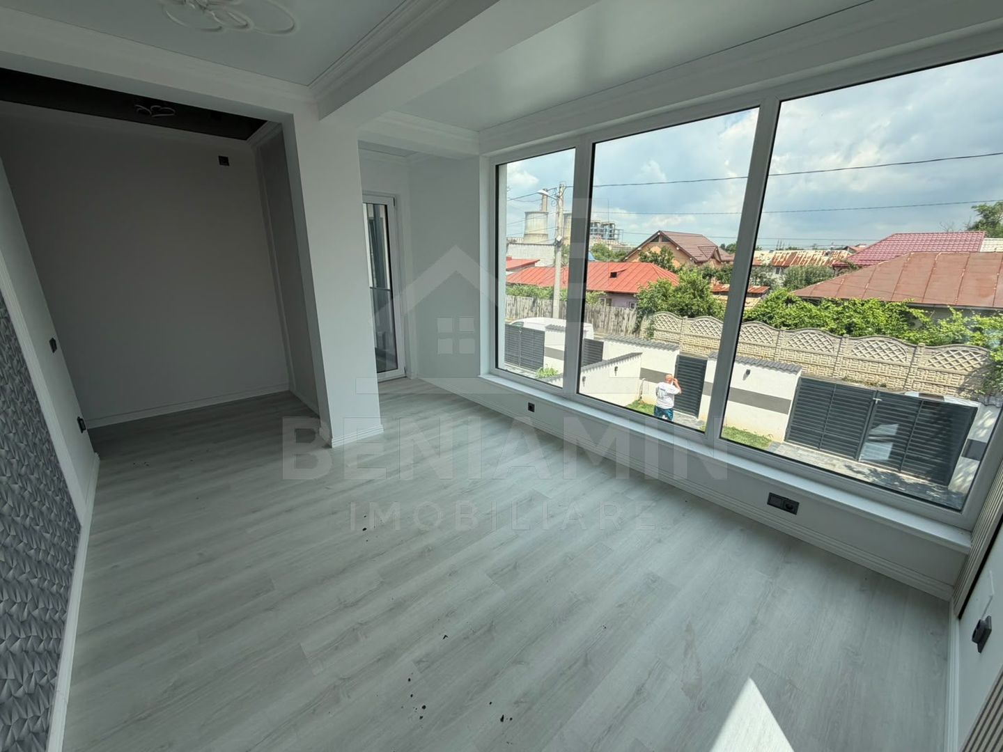 Casa 3 dormitoare-3 bai-Bariera Valcii-Moderna-toate utilitatile - Poză 4