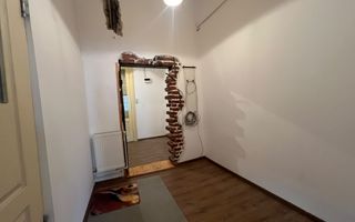 Garsonieră spațioasă de închiriat în zona ultracentrală - Poză 8
