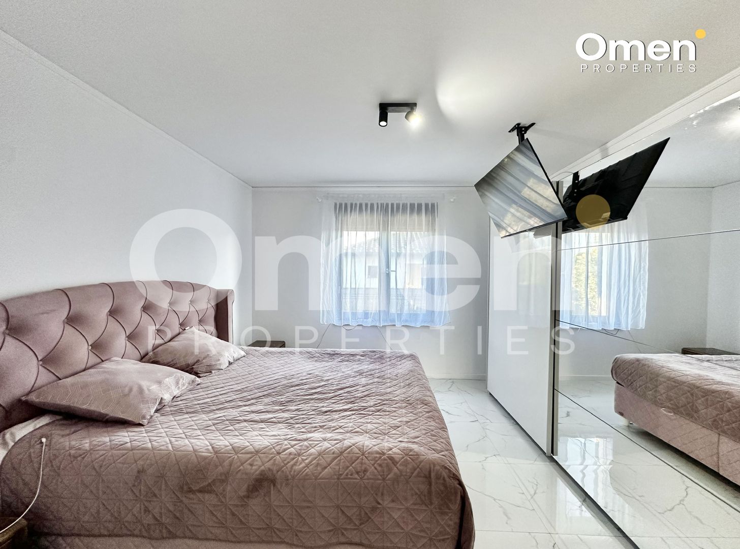 Casa de vânzare în Satu Nou de jos - Poză 2