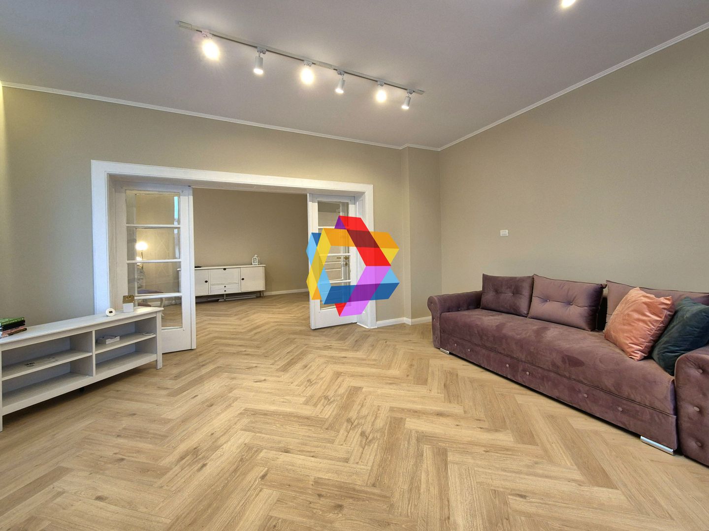 Spatiu de birouri la casa - 183 mp - Poză 5