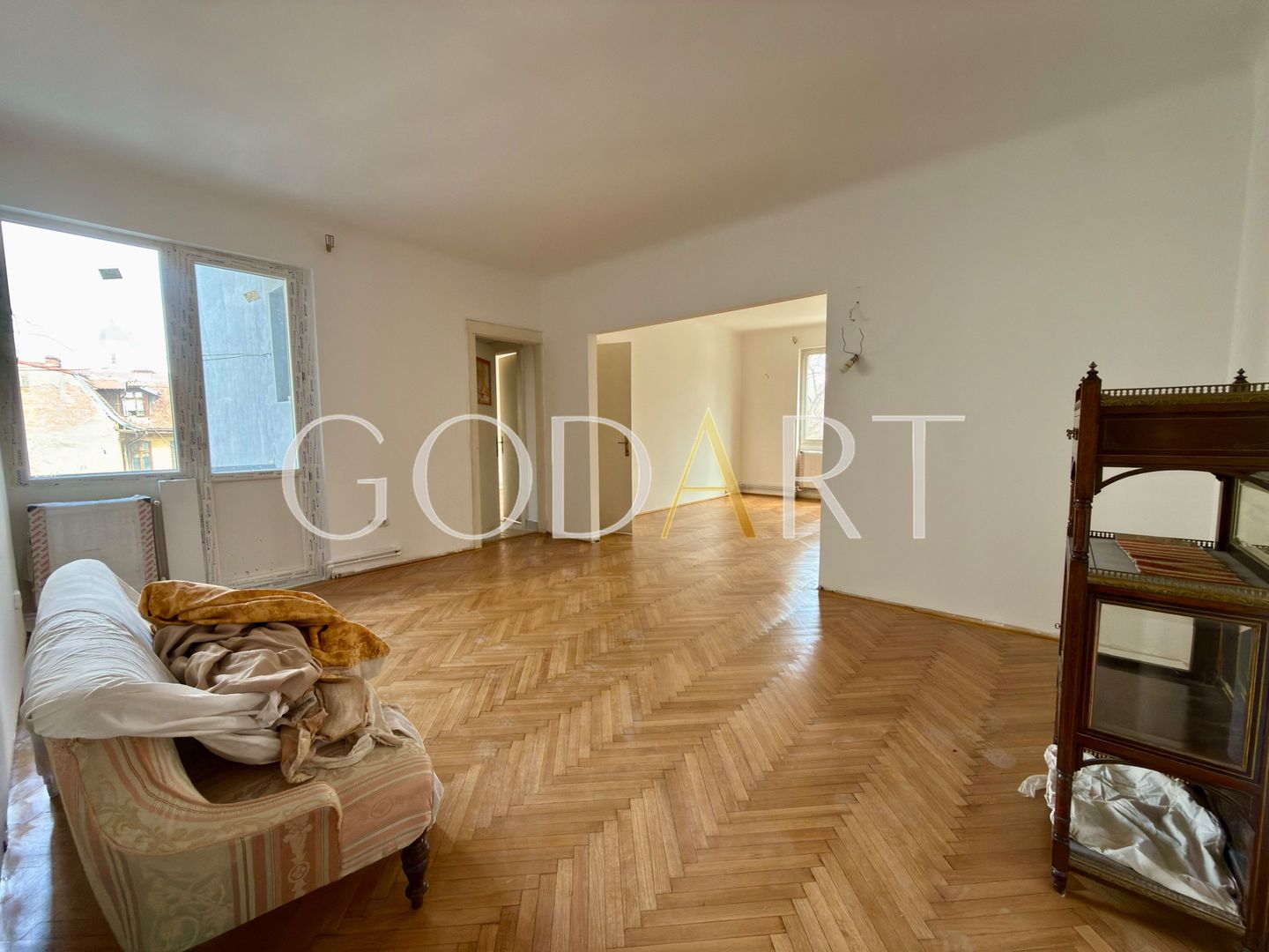 APARTAMENT 4 CAMERE | RENOVAT | BOXA | CURTE COMUNA - Poză 5