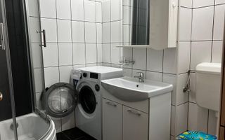 De închiriat apartament 2 camere semidecomandat – Bd. Traian, 54 mp, etaj 2/4 - Poză 6