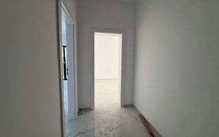 Apartament cu 3 camere si 2 bai in Giroc - Poză 3