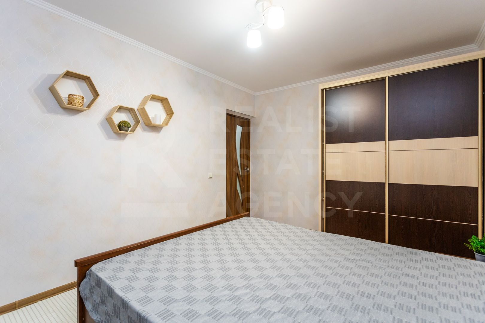 Vânzare, apartament, 2 camere, bd. Mircea cel Bătrân, Ciocana - Poză 2