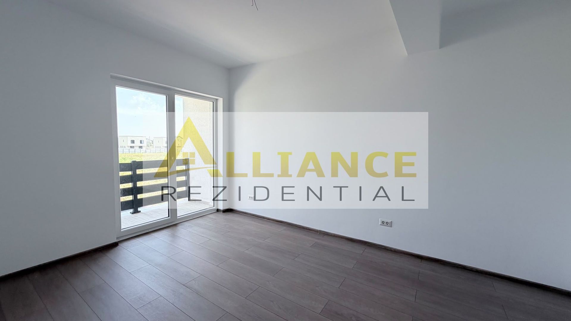 Duplex - 4 camere - 3 bai - 207mp teren - Poză 8