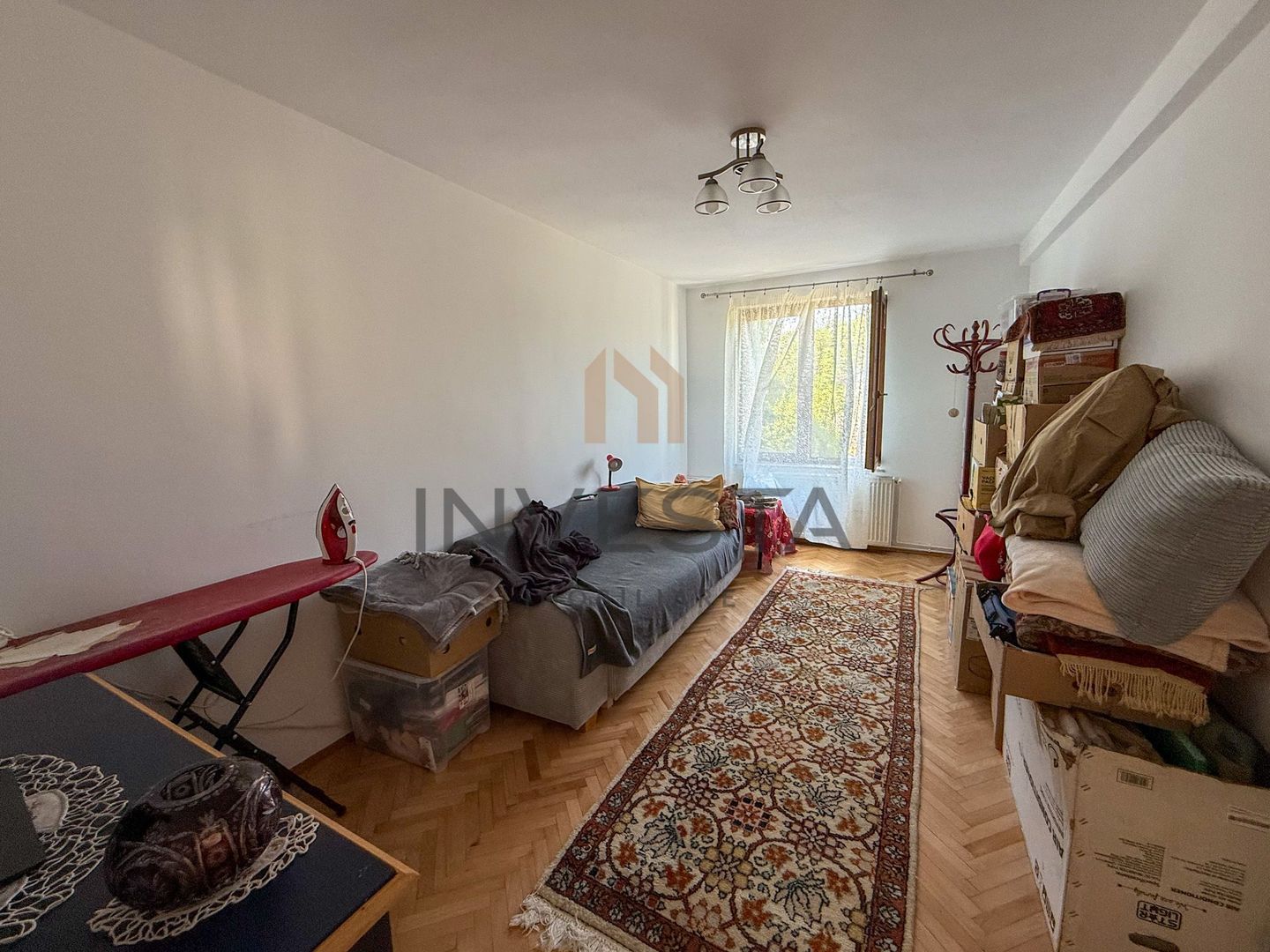 Apartament in vila, etajul 1, Zona Pasapoarte! Garaj inclus in pret! - Poză 8