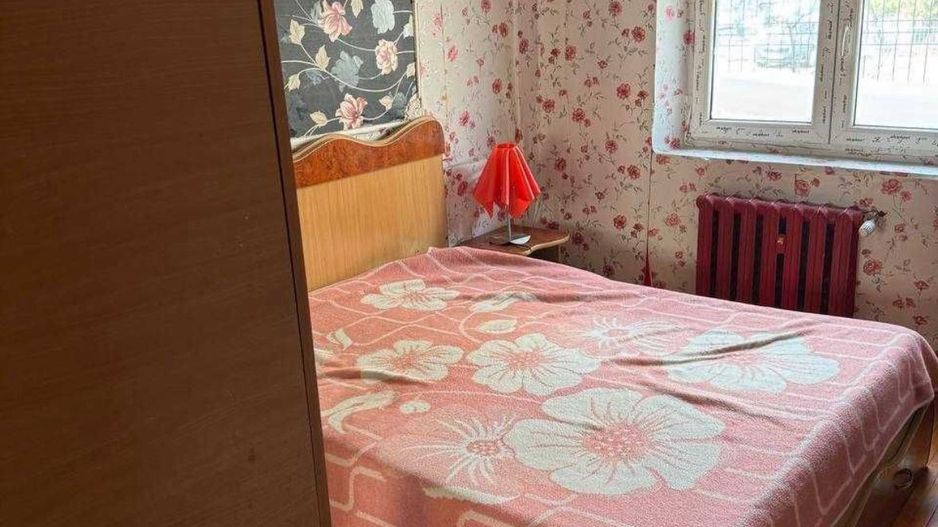 AP. 2 CAMERE VITAN - 65 MP UTILI, NECESITA RENOVARE, COMISION 0% - Poză 3