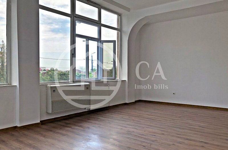 Spatiu comercial cu 7 camere de inchiriat in zona Iosia Nord, Oradea - Poză 2