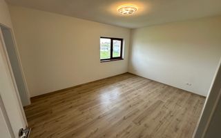 Duplex cu camera pe parter - Poză 20