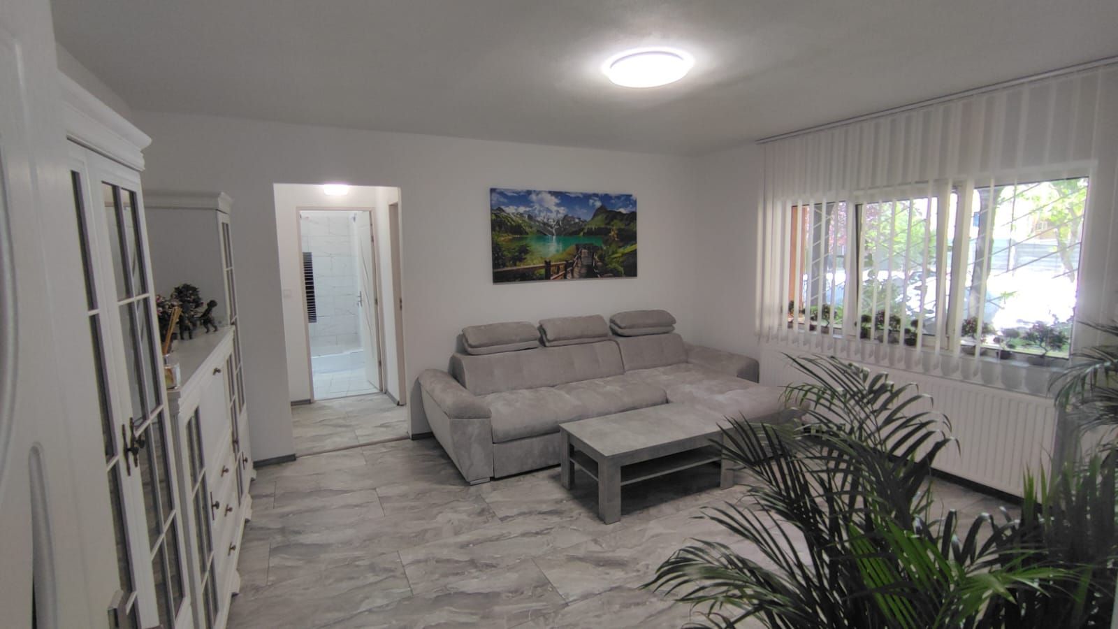 Dambovita-Clabucet | 2 Camere | Centrala Proprie | Mobilat si Utilat Modern. - Poză 2