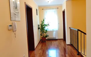 Casa spatioasa. Pretabil si pt. clinica, invatamant, camin varstnici. - Poză 28