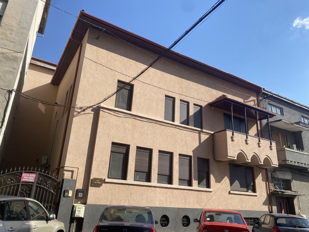 BRASADAS vinde casa pt locuit / afaceri zona ULTRACENTRALA. - Poză 1