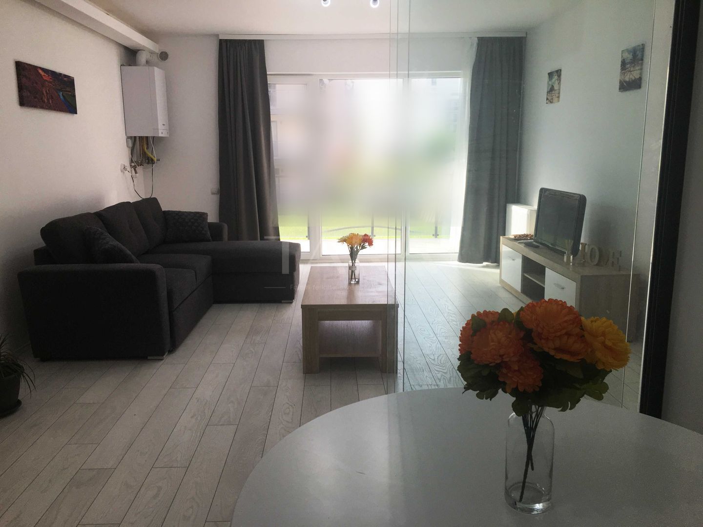 Apartament modern cu 2 camere, terasă generoasă, Iulius Mall – FSEGA. - Poză 1