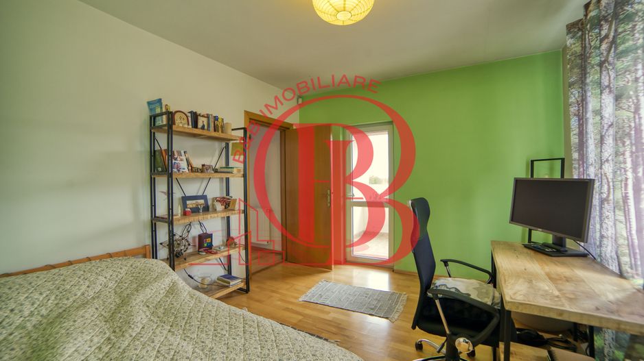 Casa complet mobilata 5 camere 3 bai curte generoasa - Poză 25