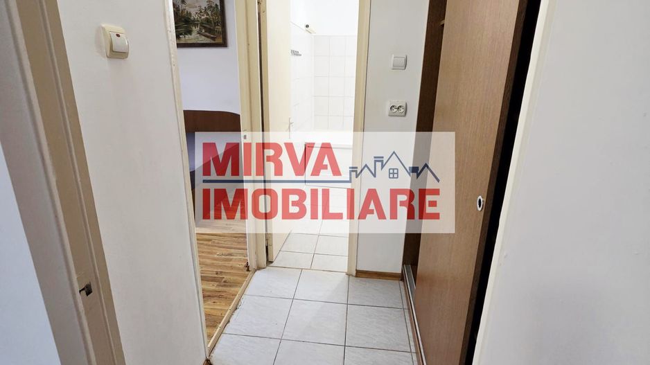 Apartament 2 camere decomandat, mobilat si utilat, zona 9 Mai - Poză 6